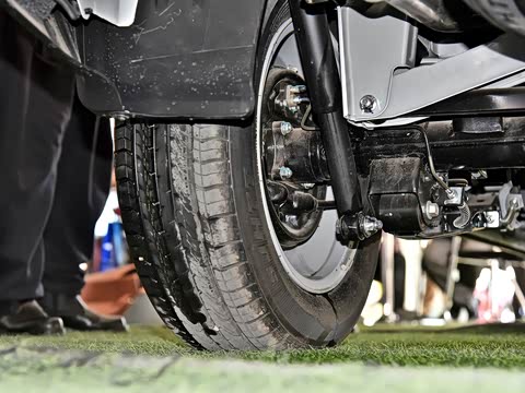 2018�� 1.5L �ֶ���׼�� ��V