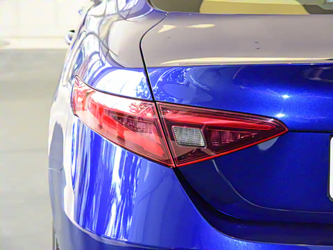 2021�� 2.0T 280HP ������