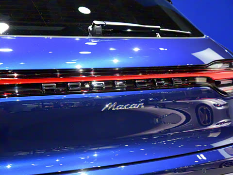 2022�� Macan 2.0T