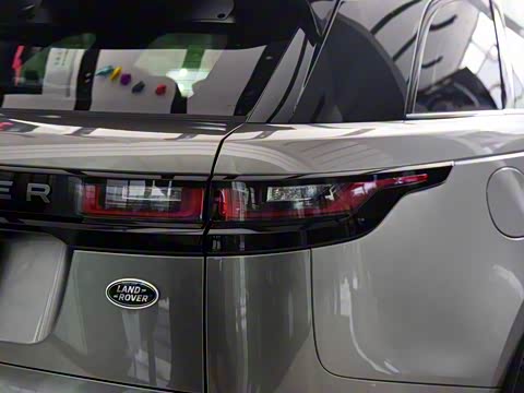 2017�� P380 R-DYNAMIC SE