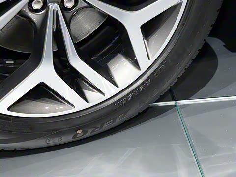 2021�� ����L P300e ������