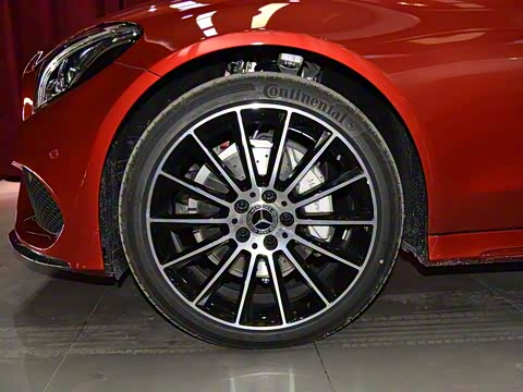 2018�� C 200 4MATIC ���ܳ�