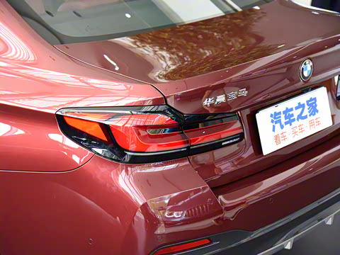 2021�� �Ŀ� 525Li M�˶���װ