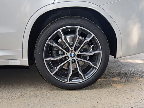 2022�� xDrive30i ������ M��ҹ��װ