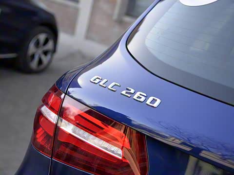 2016�� GLC 260 4MATIC ������