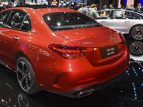 2022�� C 260 L �ҹ�˶���