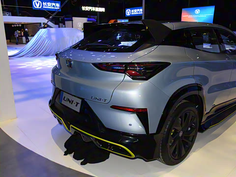 2021�� 1.5T �˶��� �콢��