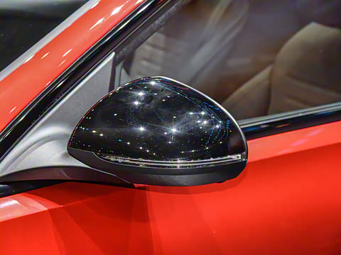 2022�� C 260 L �ҹ�˶���