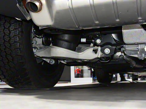 2022�� 110 P400e