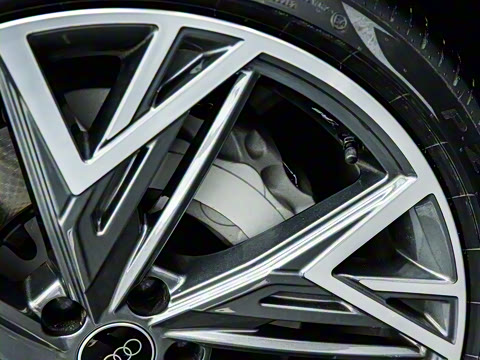 2022�� 55 TFSI quattro S-line edition one���а�