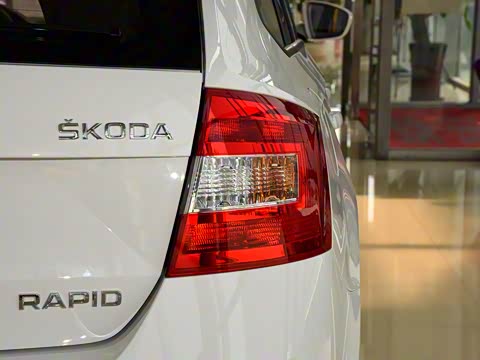 2016�� �Ŀ� 1.6L �Զ�ǰ�а�