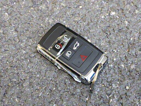 2022�� 3.0 L6 ҫ�ڰ�