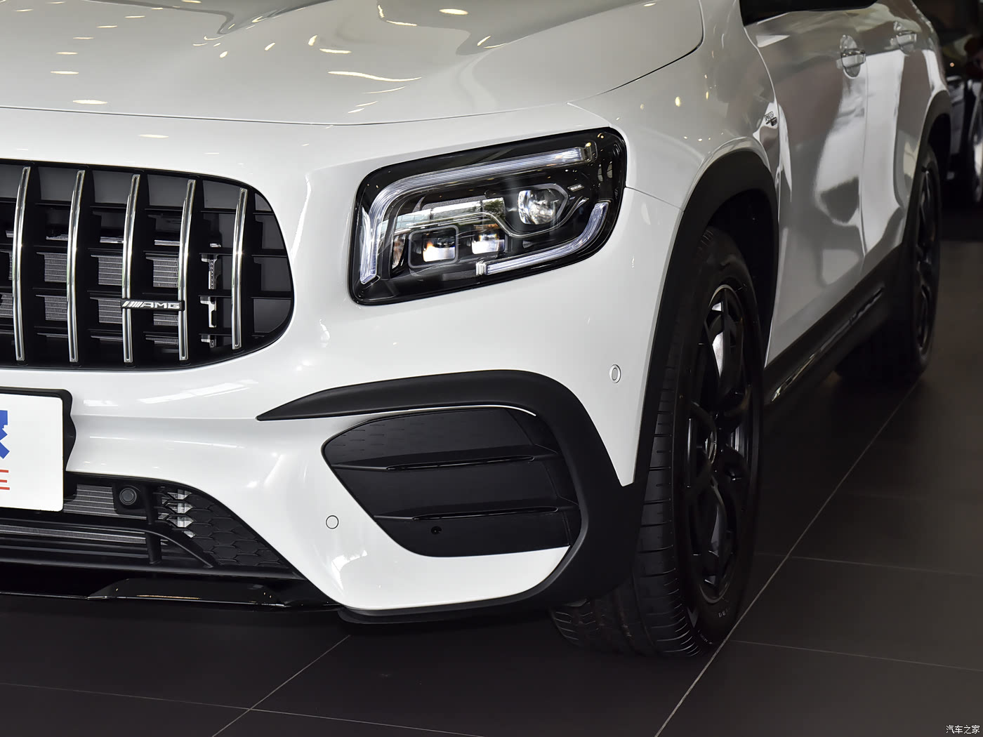汽车之家>汽车图片>奔驰>奔驰glbamg>2021款改款amgglb354matic>当前