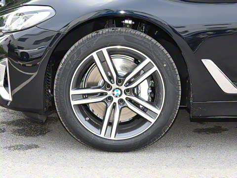 2021�� �Ŀ� 530Li ������ ������װ