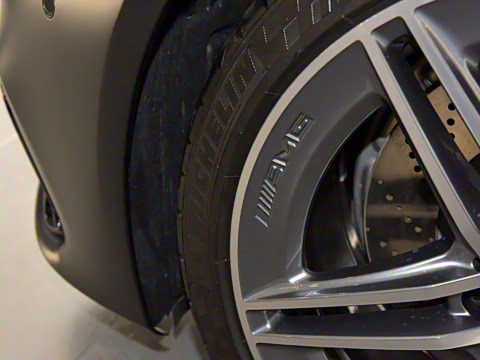 2021�� AMG C 63 ���ܳ�