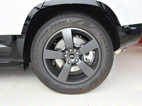 2022�� 110 P400 X-DYNAMIC HSE