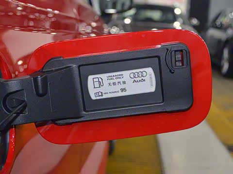 2017�� Cabriolet 40 TFSI