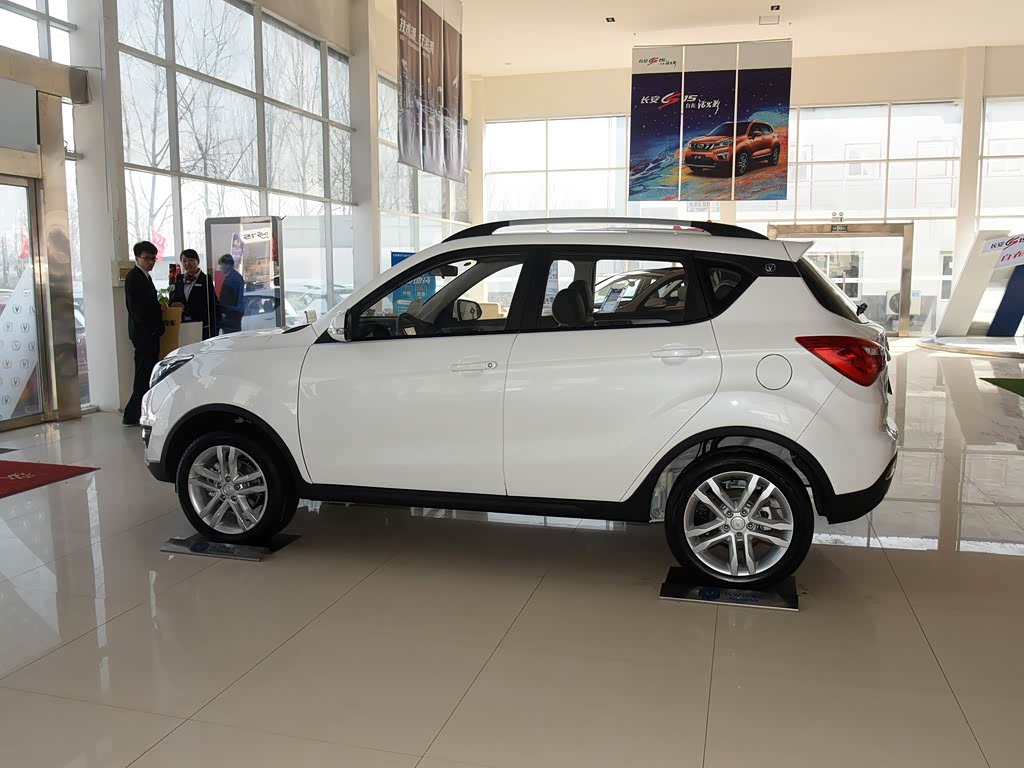 Changan CS35, Внедорожник 5 дв.: фото поколения