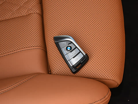 2022�� 525i M�˶���װ