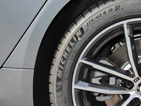 2022�� 525i M�˶���װ