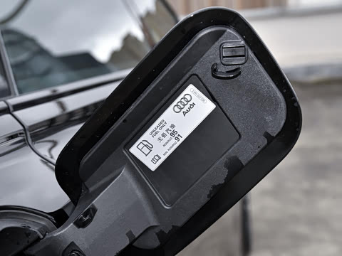 2022�� 55 TFSI ����������