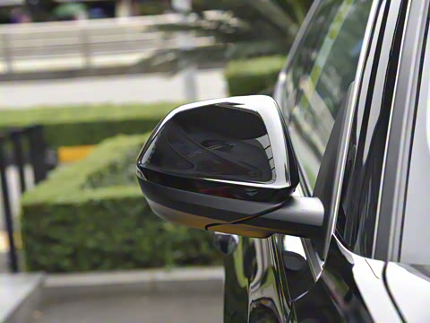 2022�� 55 TFSI ����������