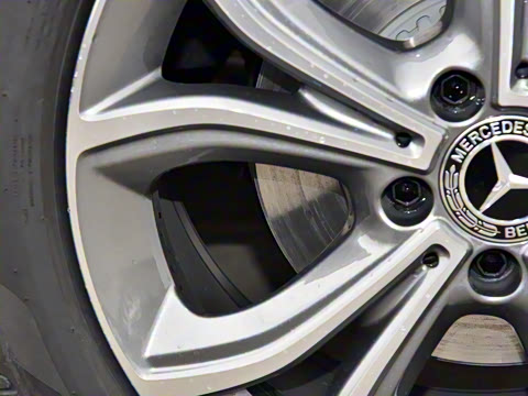 2021�� �Ŀ� E 300 L �˶�ʱ����