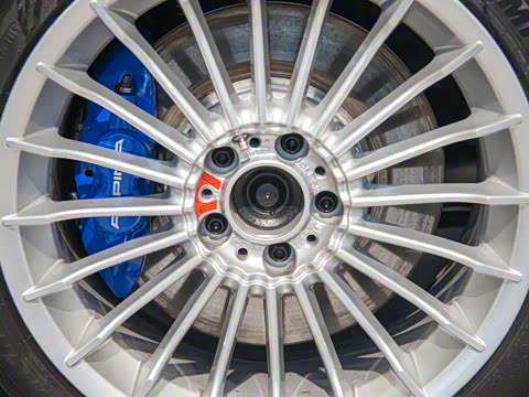 2016�� B4 BITURBO Coupe