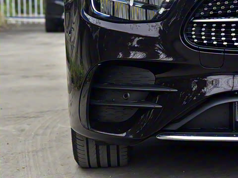 2021�� �Ŀ� E 300 L �˶�ʱ����