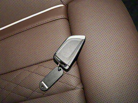 2022�� 535Le �ȷ��M�˶���װ