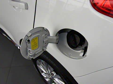 2017�� 1.6L �ֶ�������