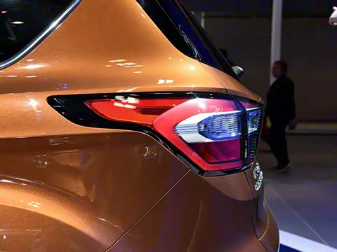 2017�� EcoBoost 245 ����������