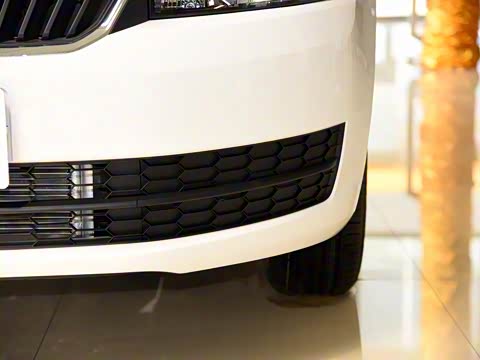 2016�� �Ŀ� 1.6L �Զ�ǰ�а�