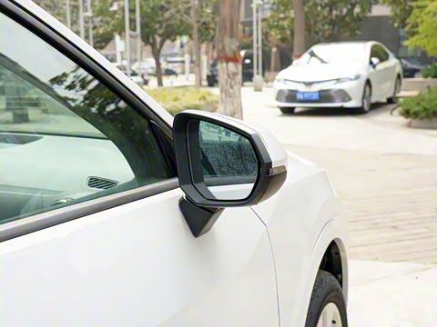 2021�� 35 TFSI ����������