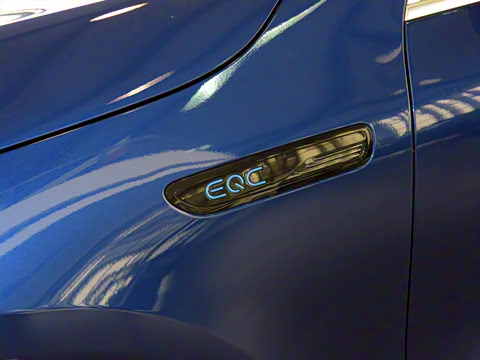 2021�� EQC 350 4MATIC