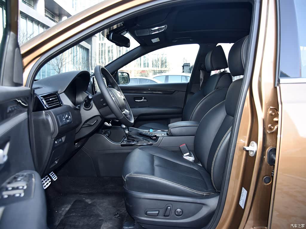 东风悦达起亚 起亚kx7 2017款 2.0t 自动四驱lux