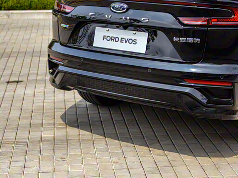 2022�� EcoBoost 245 ST-Line