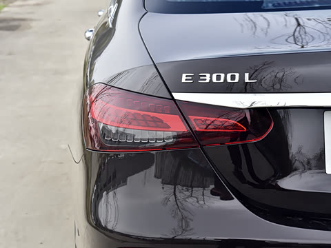 2021�� �Ŀ� E 300 L �˶�ʱ����