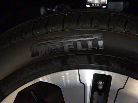 2021�� EQC 350 4MATIC