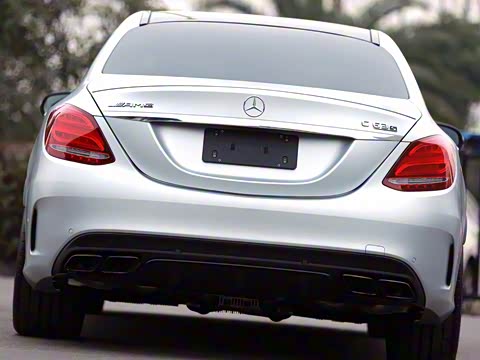 2017�� AMG C 63 S