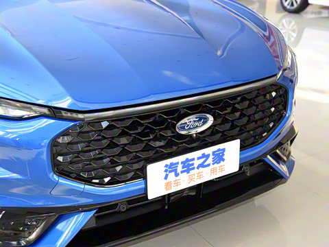 2022�� EcoBoost 245 ST-Line