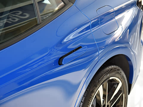 2022�� EcoBoost 245 ST-Line