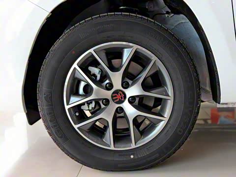 2017�� ���������� 1.5TI �ֶ�������