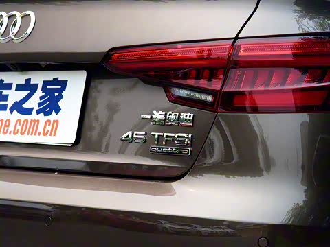 2017�� 45 TFSI quattro ������