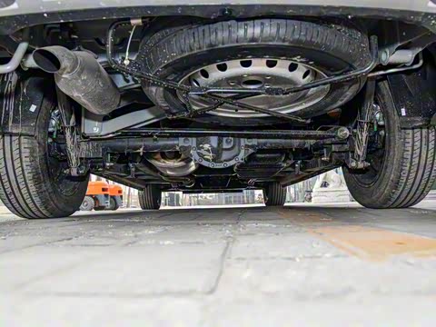 2018�� 1.5T �ֶ���Ӣ�� ��V