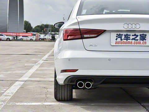 2018�� 30�������� Limousine 35 TFSI ��ȡ��