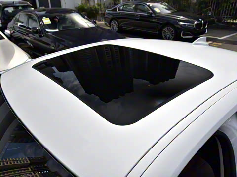 2022�� 330i M�˶���ҹ��װ