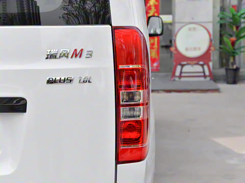 2019�� PLUS ���Ͱ� 1.8L ���������� 9��