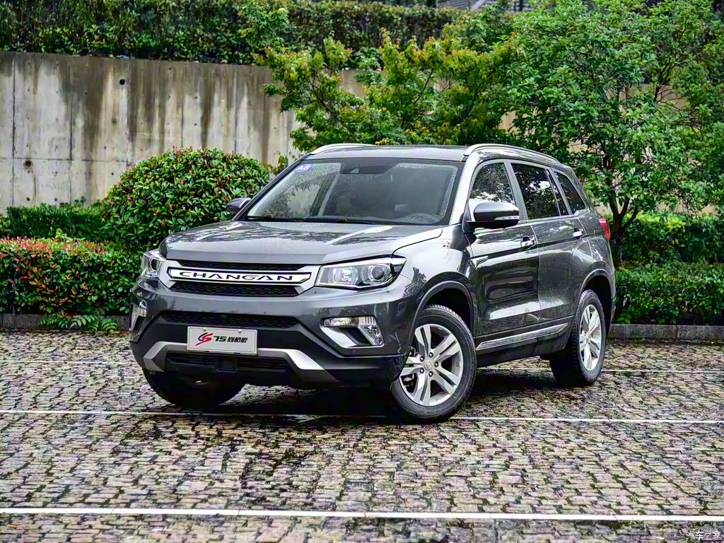 长安汽车 长安cs75 2017款 尚酷版 1.5t 自动锋领型