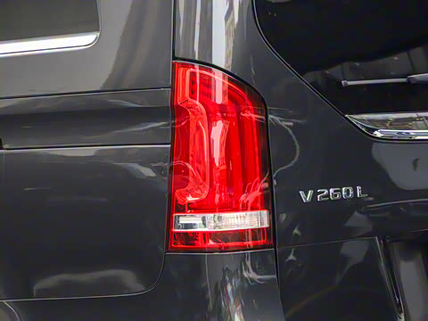 2021�� V 260 L ����������